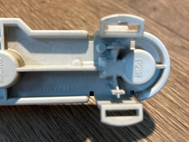 bontott SKODA FABIA I Bal Hátsó Lámpa Foglalat