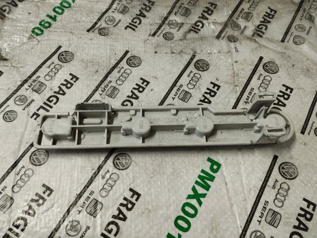 bontott SKODA FABIA I Bal Hátsó Lámpa Foglalat