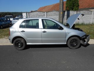 bontott SKODA FABIA I Bal Hátsó Lámpa Foglalat