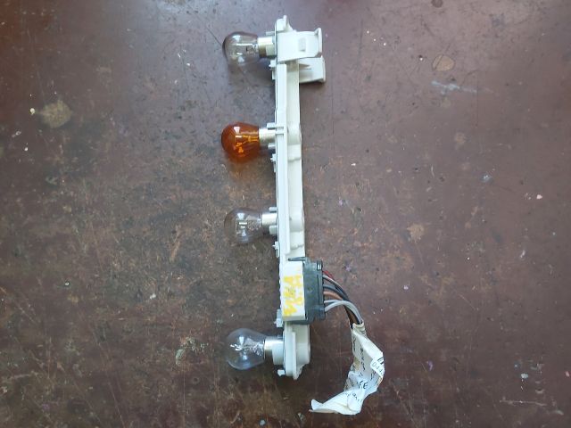 bontott SKODA FABIA I Bal Hátsó Lámpa Foglalat