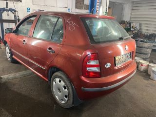 bontott SKODA FABIA I Bal Hátsó Lámpa