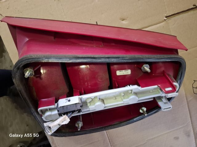 bontott SKODA FABIA I Bal Hátsó Lámpa