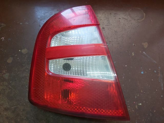 bontott SKODA FABIA I Bal Hátsó Lámpa