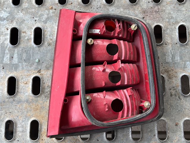 bontott SKODA FABIA I Bal Hátsó Lámpa