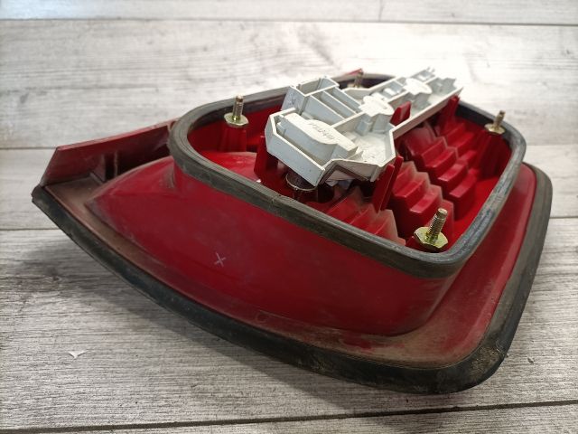 bontott SKODA FABIA I Bal Hátsó Lámpa