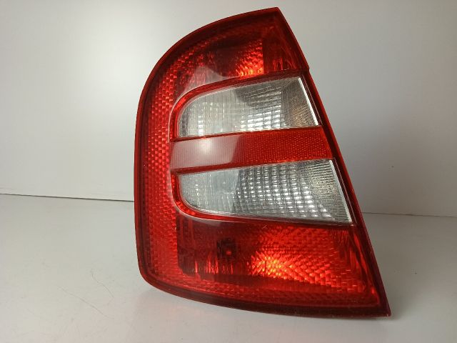 bontott SKODA FABIA I Bal Hátsó Lámpa