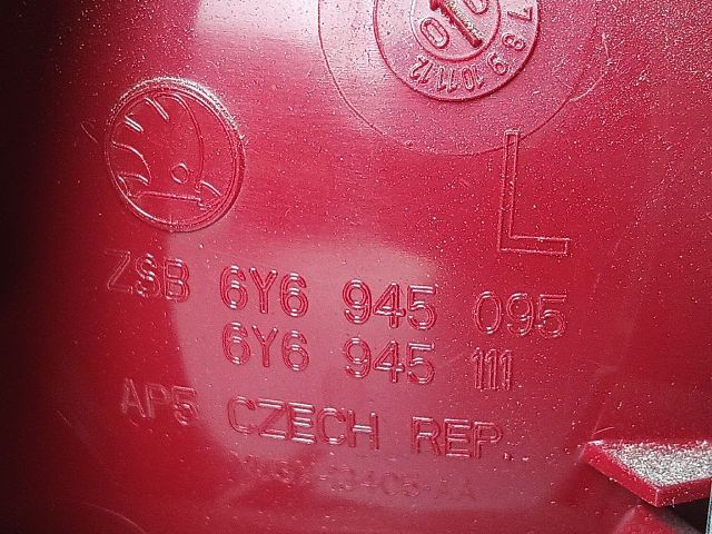 bontott SKODA FABIA I Bal Hátsó Lámpa