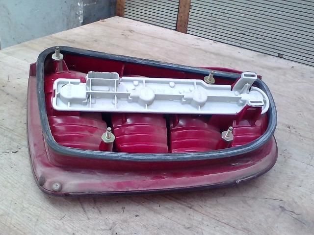 bontott SKODA FABIA I Bal Hátsó Lámpa