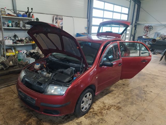 bontott SKODA FABIA I Bal Hátsó Lámpa