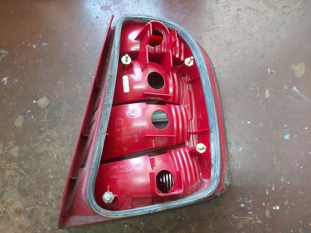 bontott SKODA FABIA I Bal Hátsó Lámpa