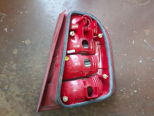 bontott SKODA FABIA I Bal Hátsó Lámpa