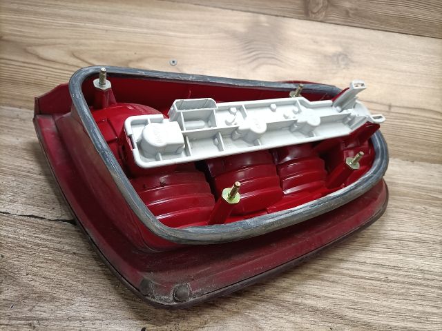 bontott SKODA FABIA I Bal Hátsó Lámpa