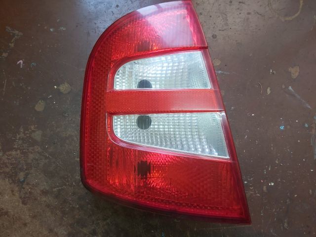 bontott SKODA FABIA I Bal Hátsó Lámpa