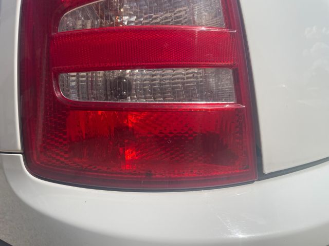 bontott SKODA FABIA I Bal Hátsó Lámpa