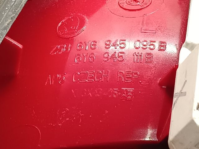 bontott SKODA FABIA I Bal Hátsó Lámpa