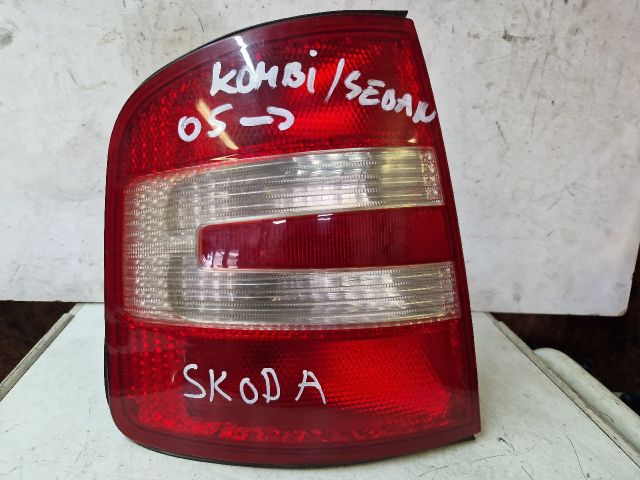 bontott SKODA FABIA I Bal Hátsó Lámpa