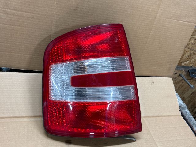 bontott SKODA FABIA I Bal Hátsó Lámpa