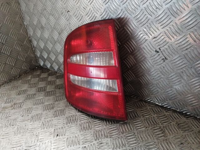 bontott SKODA FABIA I Bal Hátsó Lámpa