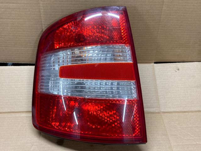 bontott SKODA FABIA I Bal Hátsó Lámpa