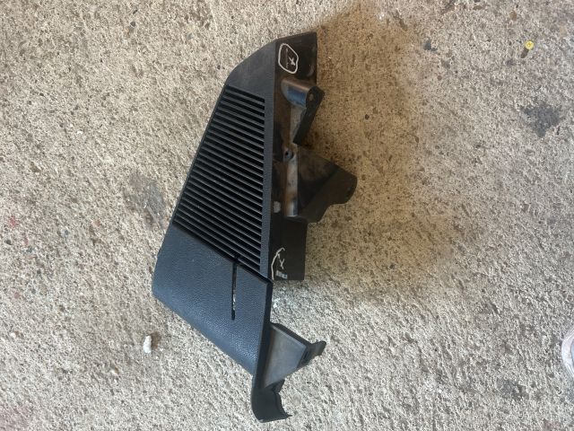 bontott SKODA FABIA I Bal Kalaptartó Tartó Konzol