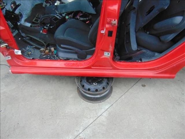 bontott SKODA FABIA I Bal Küszöb