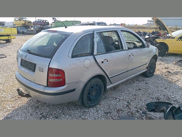 bontott SKODA FABIA I Beltér Világítás Hátsó