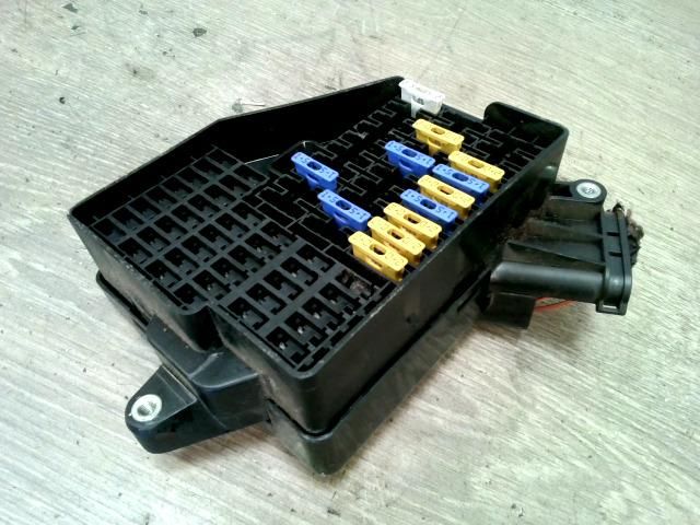 bontott SKODA FABIA I Biztosítéktábla Utastér