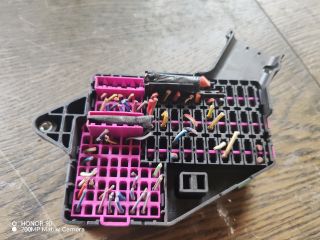 bontott SKODA FABIA I Biztosítéktábla Utastér