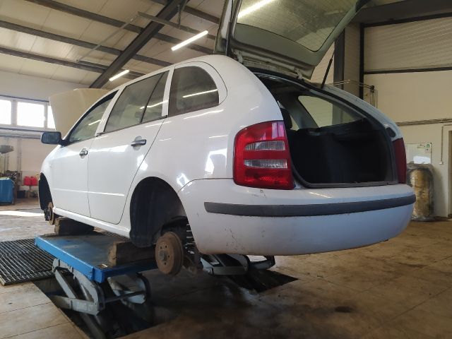 bontott SKODA FABIA I Csomagtér Nyitó Bowden