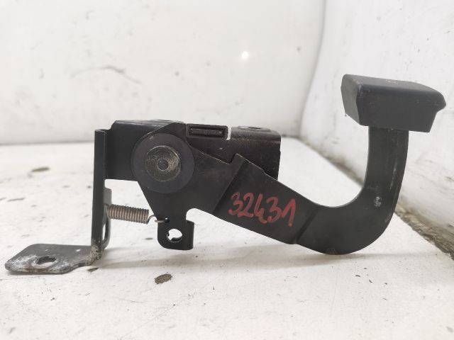 bontott SKODA FABIA I Csomagtér Nyitó Kar / Gomb