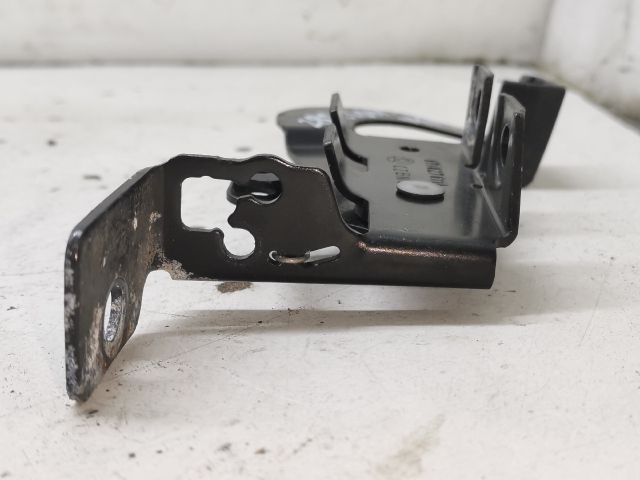 bontott SKODA FABIA I Csomagtér Nyitó Kar / Gomb