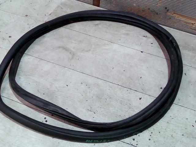 bontott SKODA FABIA I Csomagtérajtó Gumikéder