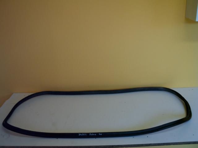 bontott SKODA FABIA I Csomagtérajtó Gumikéder