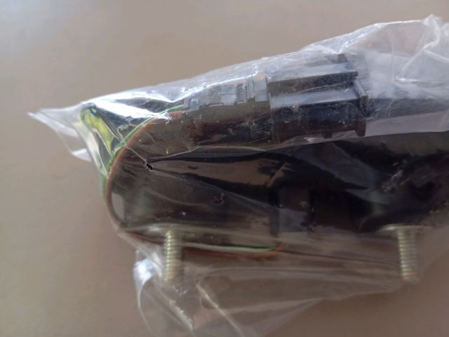 bontott SKODA FABIA I Csomagtérajtó Kapcsoló