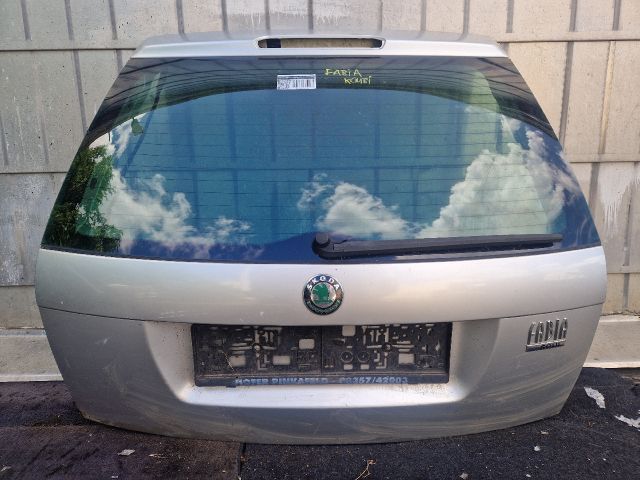 bontott SKODA FABIA I Csomagtérajtó (Részeivel)