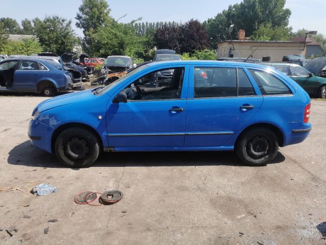 bontott SKODA FABIA I Csomagtérajtó (Részeivel)