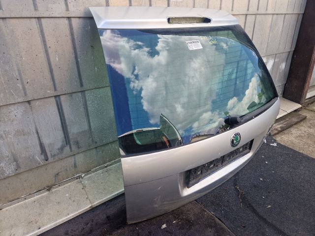 bontott SKODA FABIA I Csomagtérajtó (Részeivel)