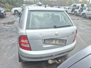 bontott SKODA FABIA I Csomagtérajtó (Részeivel)