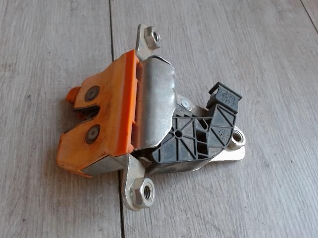 bontott SKODA FABIA I Csomagtérajtó Zárszerkezet