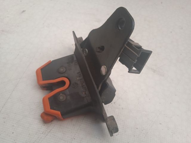 bontott SKODA FABIA I Csomagtérajtó Zárszerkezet