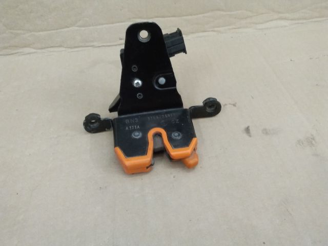 bontott SKODA FABIA I Csomagtérajtó Zárszerkezet