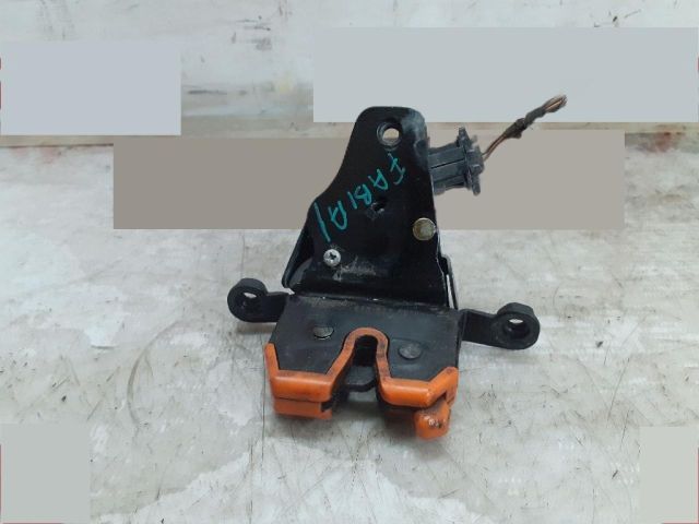 bontott SKODA FABIA I Csomagtérajtó Zárszerkezet