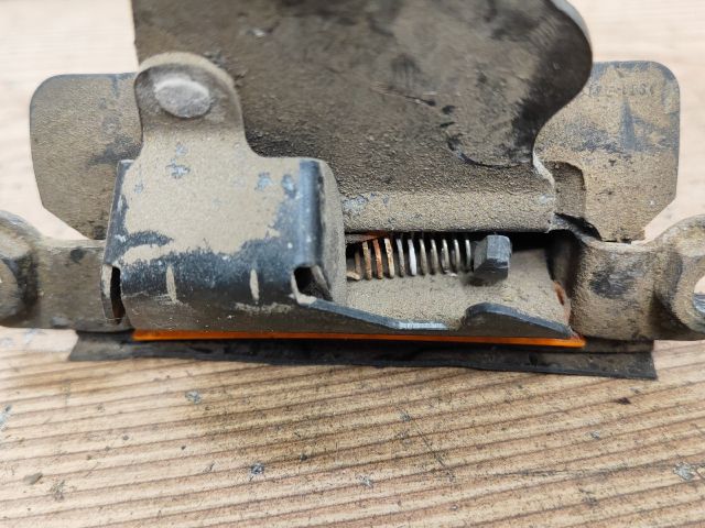 bontott SKODA FABIA I Csomagtérajtó Zárszerkezet