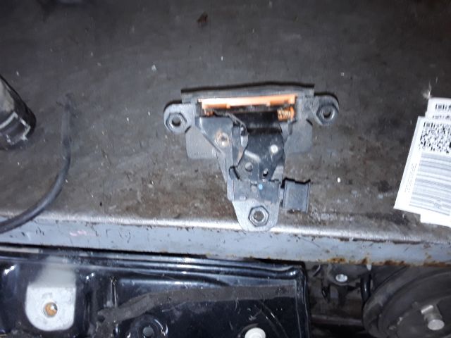 bontott SKODA FABIA I Csomagtérajtó Zárszerkezet