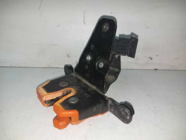 bontott SKODA FABIA I Csomagtérajtó Zárszerkezet