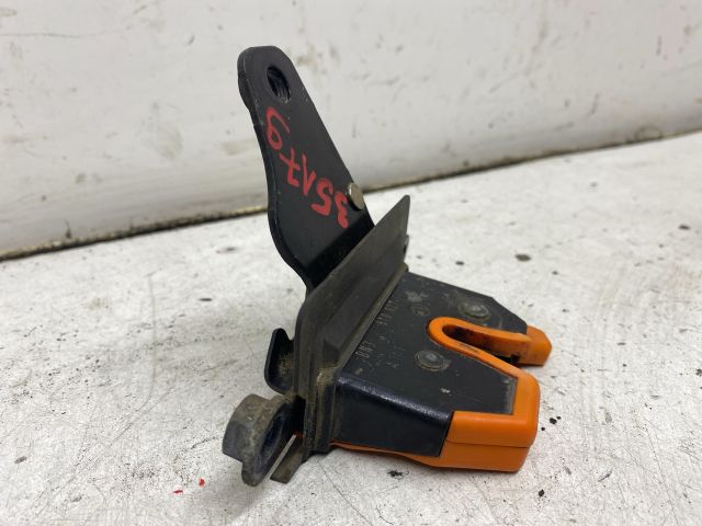 bontott SKODA FABIA I Csomagtérajtó Zárszerkezet