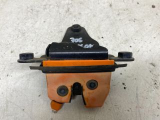 bontott SKODA FABIA I Csomagtérajtó Zárszerkezet