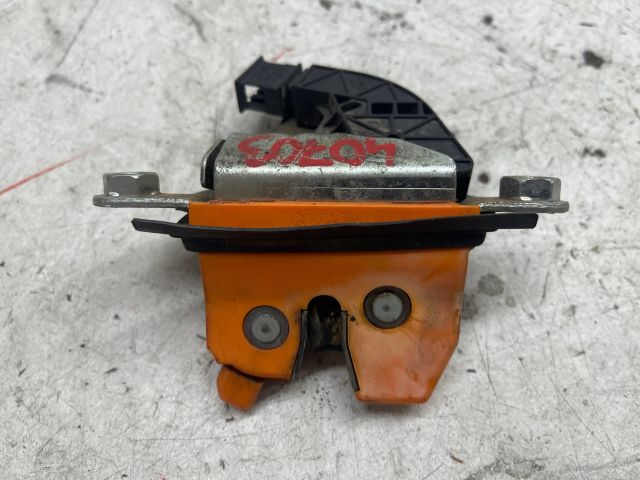 bontott SKODA FABIA I Csomagtérajtó Zárszerkezet