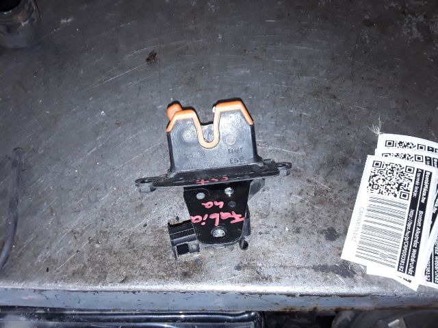 bontott SKODA FABIA I Csomagtérajtó Zárszerkezet