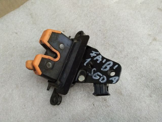 bontott SKODA FABIA I Csomagtérajtó Zárszerkezet